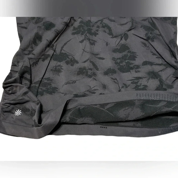 Athleta gray floral seamless top - Picture 3 of 8